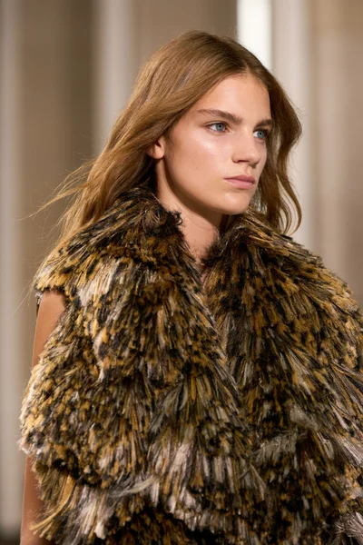 Look 24